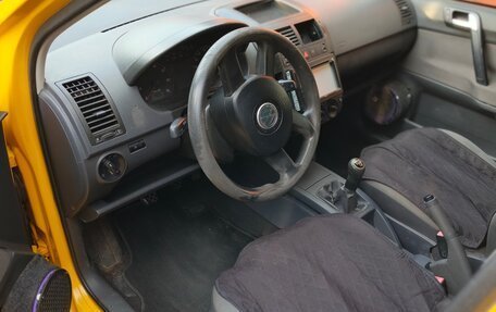 Volkswagen Polo IV рестайлинг, 2005 год, 265 000 рублей, 13 фотография