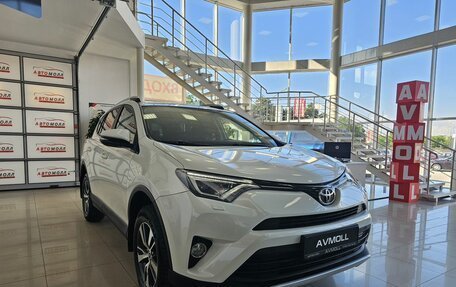 Toyota RAV4, 2017 год, 2 749 000 рублей, 4 фотография