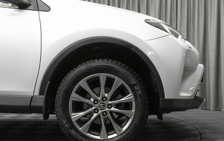 Toyota RAV4, 2018 год, 2 850 000 рублей, 26 фотография