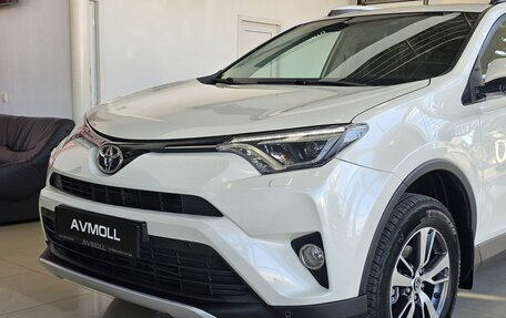 Toyota RAV4, 2017 год, 2 749 000 рублей, 3 фотография