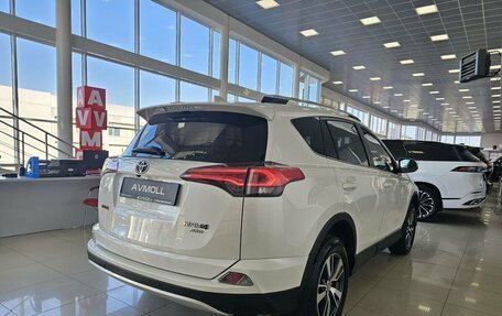 Toyota RAV4, 2017 год, 2 749 000 рублей, 7 фотография