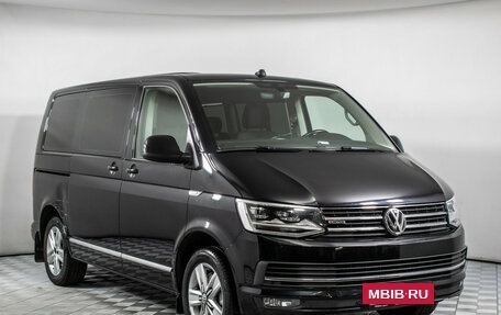 Volkswagen Multivan T6 рестайлинг, 2017 год, 4 155 000 рублей, 3 фотография