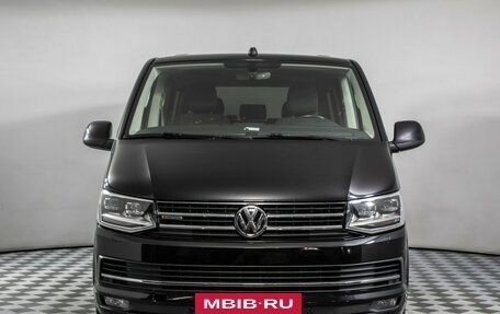 Volkswagen Multivan T6 рестайлинг, 2017 год, 4 155 000 рублей, 2 фотография