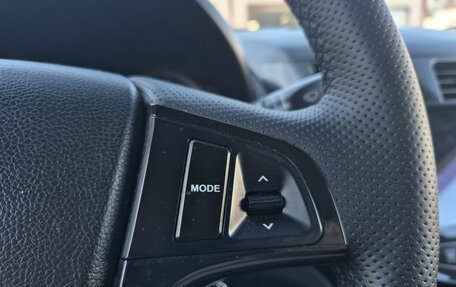 Hyundai Solaris II рестайлинг, 2011 год, 570 000 рублей, 16 фотография