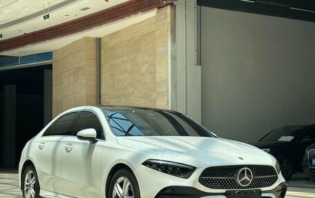 Mercedes-Benz A-Класс, 2023 год, 1 530 000 рублей, 3 фотография
