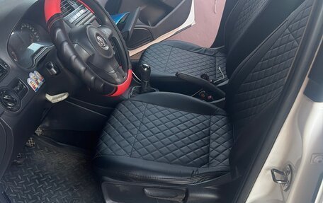 Volkswagen Polo VI (EU Market), 2013 год, 800 000 рублей, 3 фотография