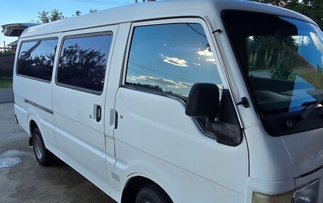 Mazda Bongo IV, 2001 год, 400 000 рублей, 2 фотография