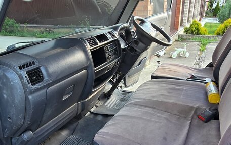 Mazda Bongo IV, 2001 год, 400 000 рублей, 10 фотография