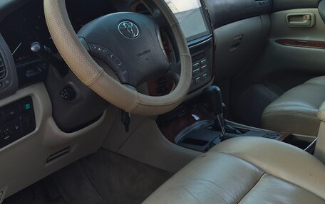Toyota Land Cruiser 100 рестайлинг 2, 2003 год, 1 600 000 рублей, 9 фотография