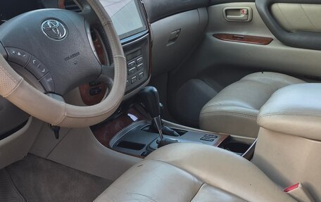 Toyota Land Cruiser 100 рестайлинг 2, 2003 год, 1 600 000 рублей, 13 фотография