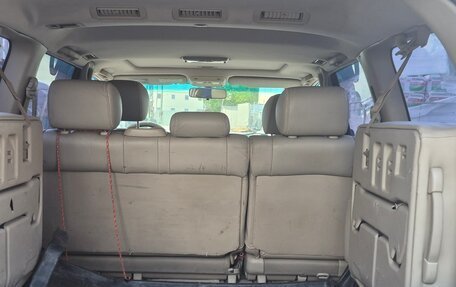 Toyota Land Cruiser 100 рестайлинг 2, 2003 год, 1 600 000 рублей, 7 фотография