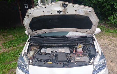 Toyota Prius, 2010 год, 1 150 000 рублей, 9 фотография