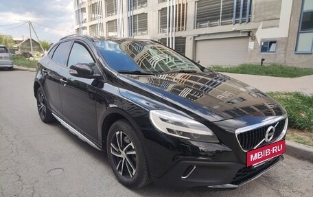 Volvo V40 Cross Country I, 2018 год, 1 350 000 рублей, 3 фотография