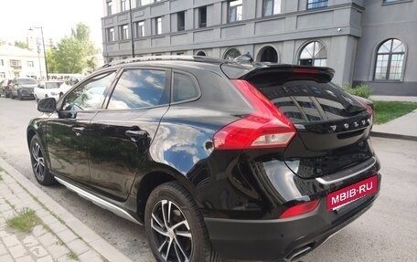 Volvo V40 Cross Country I, 2018 год, 1 350 000 рублей, 5 фотография