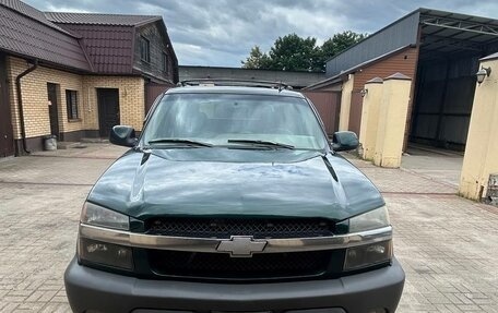 Chevrolet Avalanche I, 2002 год, 2 400 000 рублей, 9 фотография