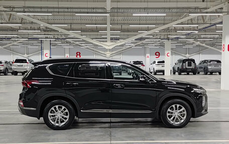 Hyundai Santa Fe III рестайлинг, 2018 год, 2 590 000 рублей, 5 фотография