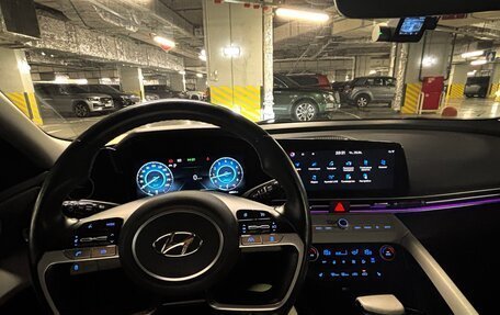 Hyundai Elantra, 2020 год, 1 900 000 рублей, 5 фотография