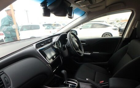 Honda Grace I, 2020 год, 1 600 000 рублей, 2 фотография
