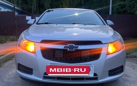 Chevrolet Cruze II, 2011 год, 630 000 рублей, 2 фотография