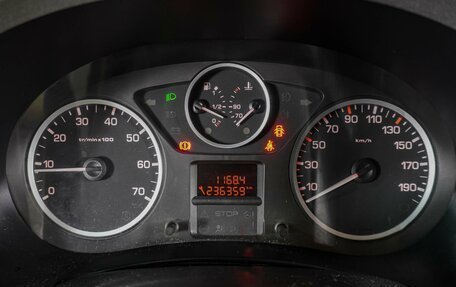 Peugeot Partner II рестайлинг 2, 2011 год, 679 000 рублей, 18 фотография