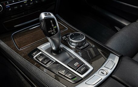 BMW 7 серия, 2015 год, 2 800 000 рублей, 12 фотография