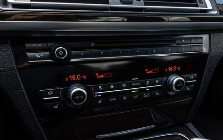 BMW 7 серия, 2015 год, 2 800 000 рублей, 13 фотография
