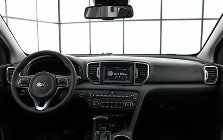 KIA Sportage IV рестайлинг, 2018 год, 2 350 000 рублей, 12 фотография