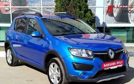 Renault Sandero II рестайлинг, 2016 год, 1 070 000 рублей, 2 фотография