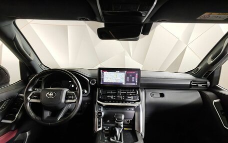 Toyota Land Cruiser, 2023 год, 9 300 000 рублей, 14 фотография