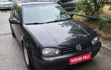 Volkswagen Golf IV, 1999 год, 215 000 рублей, 1 фотография