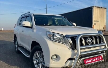Toyota Land Cruiser Prado 150 рестайлинг 2, 2016 год, 3 995 000 рублей, 5 фотография
