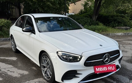 Mercedes-Benz E-Класс, 2020 год, 4 450 000 рублей, 2 фотография