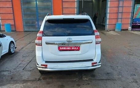 Toyota Land Cruiser Prado 150 рестайлинг 2, 2016 год, 3 995 000 рублей, 4 фотография