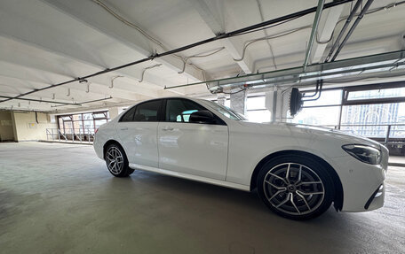 Mercedes-Benz E-Класс, 2020 год, 4 450 000 рублей, 10 фотография