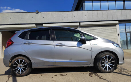 Honda Fit III, 2017 год, 1 350 000 рублей, 6 фотография