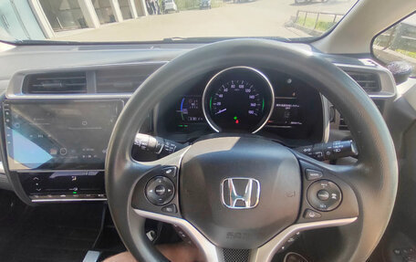 Honda Fit III, 2017 год, 1 350 000 рублей, 26 фотография