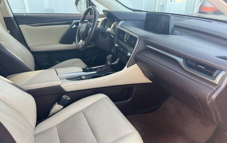 Lexus RX IV рестайлинг, 2016 год, 2 985 000 рублей, 17 фотография