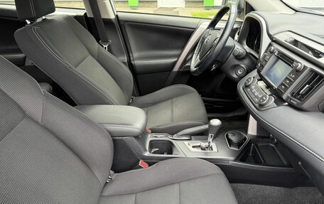 Toyota RAV4, 2016 год, 2 350 000 рублей, 9 фотография