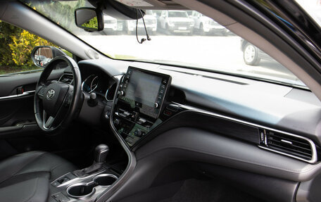 Toyota Camry, 2021 год, 3 498 000 рублей, 8 фотография