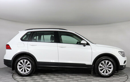Volkswagen Tiguan II, 2020 год, 2 197 000 рублей, 5 фотография