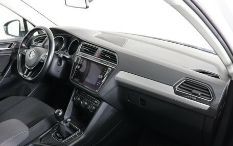 Volkswagen Tiguan II, 2020 год, 2 197 000 рублей, 11 фотография