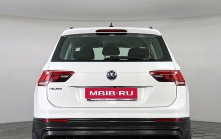 Volkswagen Tiguan II, 2020 год, 2 197 000 рублей, 7 фотография