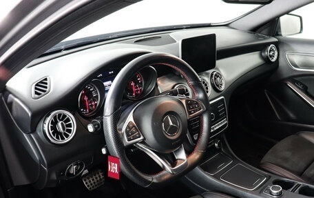 Mercedes-Benz GLA, 2018 год, 2 897 000 рублей, 10 фотография