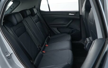 Volkswagen Tiguan II, 2018 год, 2 047 055 рублей, 7 фотография