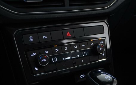 Volkswagen Tiguan II, 2018 год, 2 047 055 рублей, 19 фотография