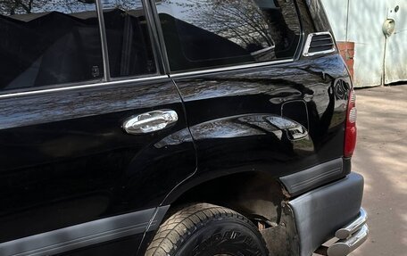 Toyota Land Cruiser 100 рестайлинг 2, 2003 год, 1 650 000 рублей, 4 фотография