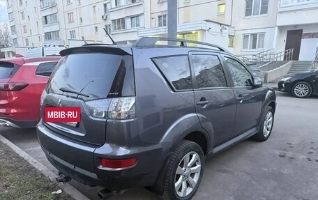 Mitsubishi Outlander III рестайлинг 3, 2011 год, 1 100 000 рублей, 5 фотография