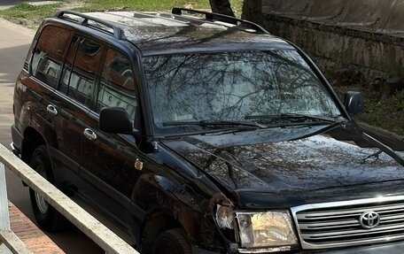 Toyota Land Cruiser 100 рестайлинг 2, 2003 год, 1 650 000 рублей, 11 фотография