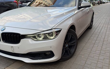 BMW 3 серия, 2016 год, 2 200 000 рублей, 3 фотография