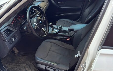 BMW 3 серия, 2016 год, 2 200 000 рублей, 14 фотография